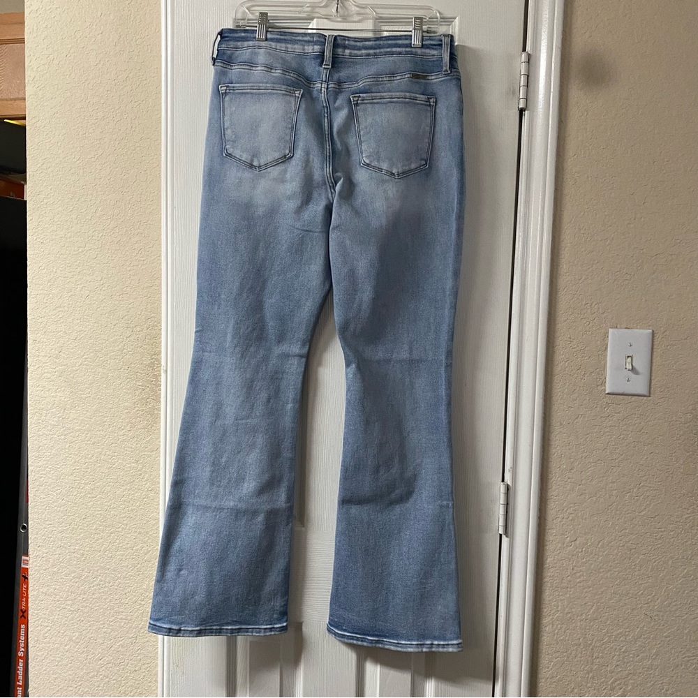 KanCan High Rise Flare Leg Light Wash Blue Women's Cotton Blend Jeans Size 31” - Picture 8 of 15